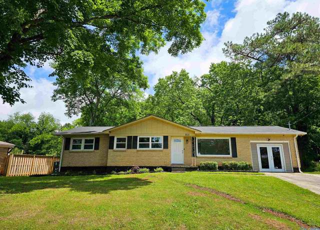 Property at 2231 Euclid Rd, Huntsville, AL 35810, 3 beds, 2 baths