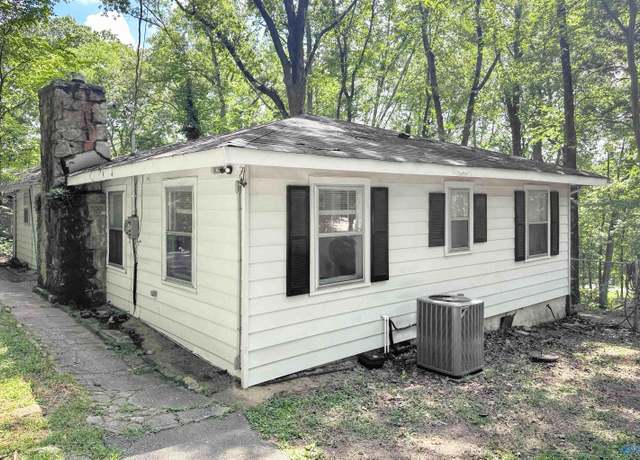 Property at 252 N Greenway Dr, Trinity, AL 35673, 2 beds, 2 baths