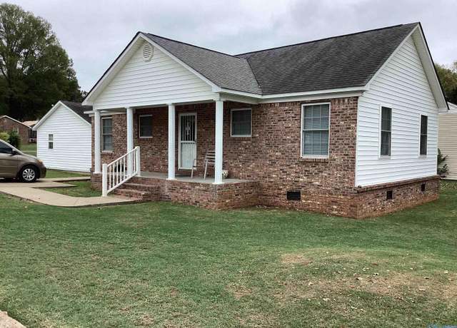 Property at 201 S Patton St, Florence, AL 35630, 3 beds, 3.5 baths