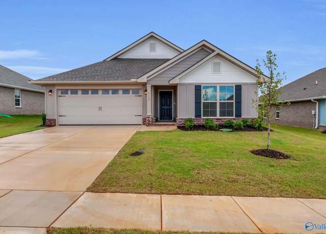 Property at 112 Mableton Dr, Huntsville, AL 35810, 3 beds, 2 baths