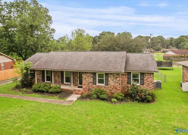 Property at 605 Holland Dr SW, Decatur, AL 35601, 3 beds, 2 baths
