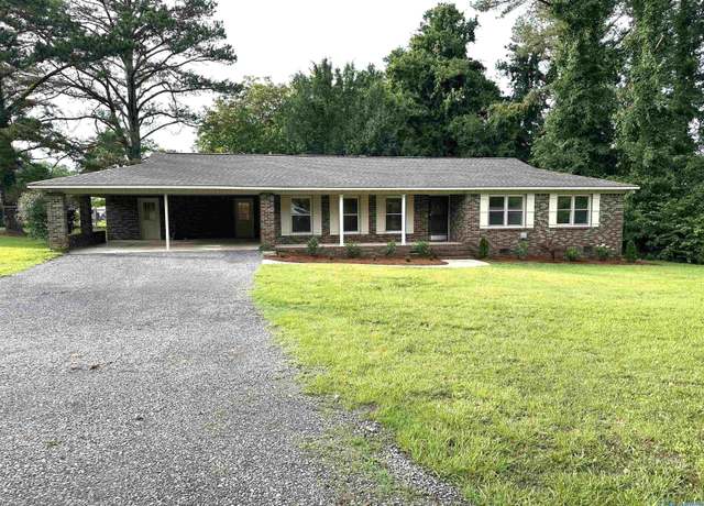 Property at 78 Vickie Ln, Albertville, AL 35950, 3 beds, 2.5 baths