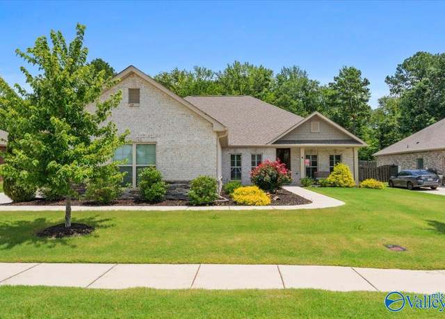Property at 7028 Regency Ln, Gurley, AL 35748, 4 beds, 3 baths