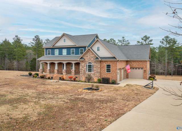 Property at 660 County Road 163, Centre, AL 35960, 4 beds, 3.5 baths