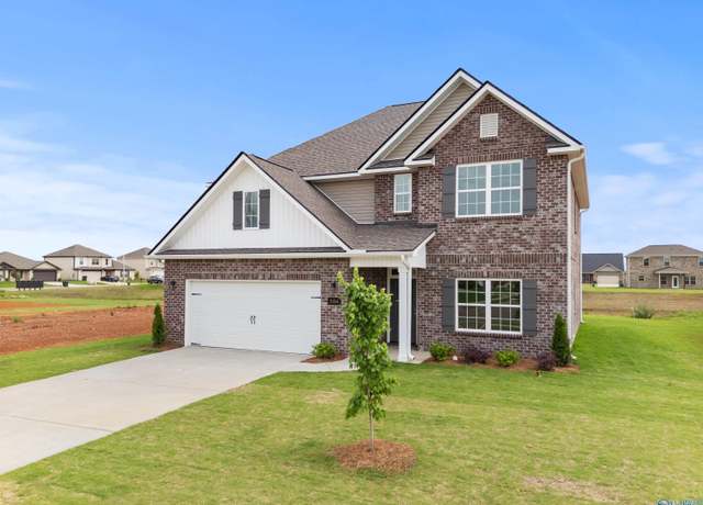 Property at 206 Irish Hill Dr, Meridianville, AL 35759, 4 beds, 3.5 baths