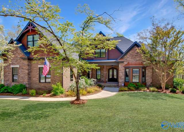 Property at 13211 S South Village Square Rd SE, Huntsville, AL 35803, 4 beds, 4.5 baths