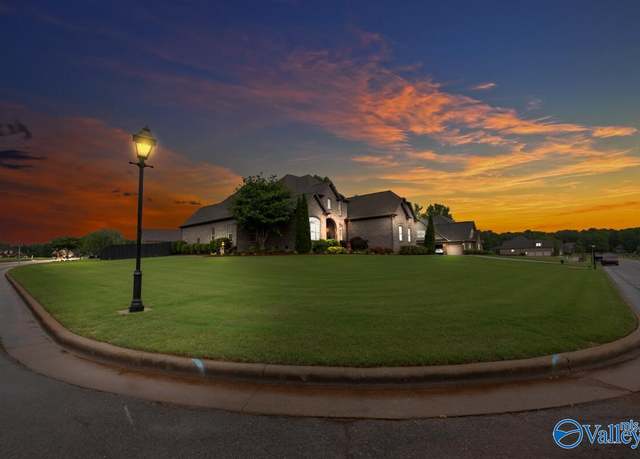 Property at 16335 Travertine Dr, Athens, AL 35613, 5 beds, 4.5 baths