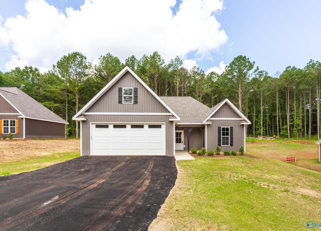 Property at 4452 Sibert St S, Gadsden, AL 35903, 4 beds, 2 baths
