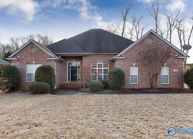 Property at 206 Cloud Leap Trl, Huntsville, AL 35806, 4 beds, 3 baths