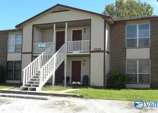 Property at 2218 Jonathan Dr NW, Huntsville, AL 35810, 8 beds