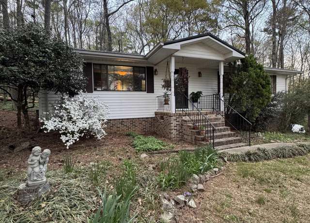 Property at 421 Riverton Dr, Rainbow City, AL 35906, 4 beds, 2 baths