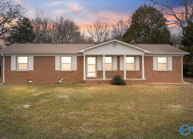 Property at 34590 Highway 72, Hollywood, AL 35752, 3 beds, 1 bath