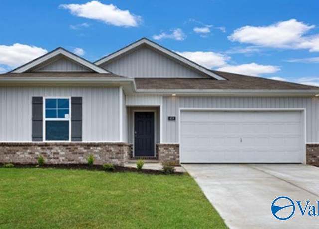 Property at 15346 Bees St, Harvest, AL 35749, 5 beds, 3 baths