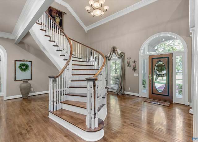 Property at 291 Dug Hill Rd, Brownsboro, AL 35741, 4 beds, 4 baths