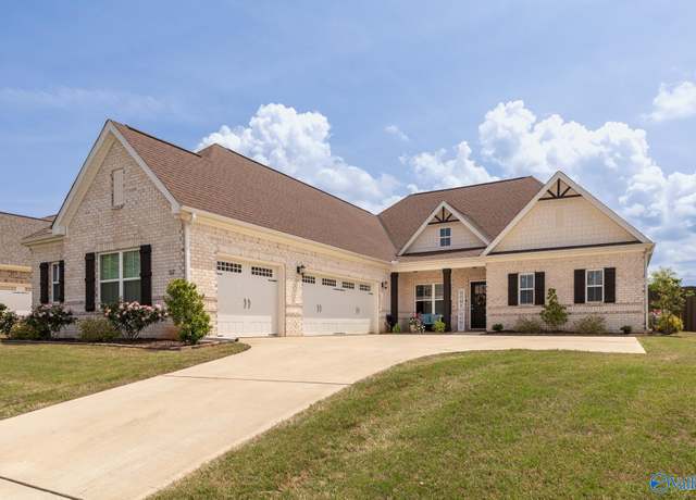 Property at 202 Maureen Dr, Madison, AL 35756, 5 beds, 4 baths