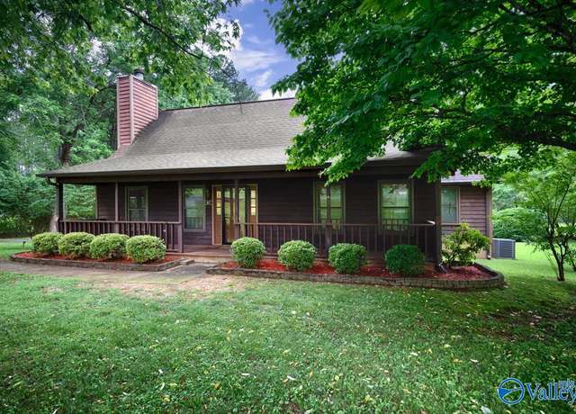 Property at 156 San Leonardo Way, Huntsville, AL 35811, 3 beds, 2.5 baths