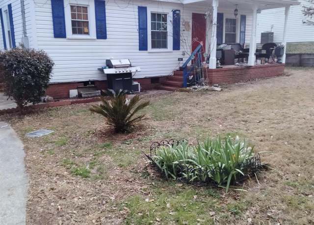 Property at 2701 11th Pl, Phenix City, AL 36869, 4 beds, 2 baths