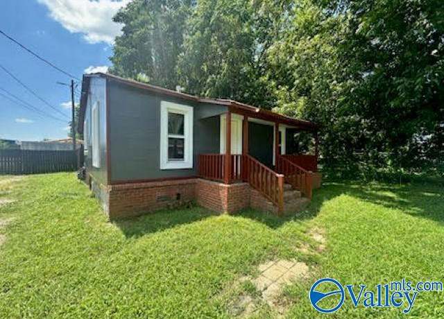 Property at 2305 Stanley Dr NW, Huntsville, AL 35816, 2 beds, 1 bath