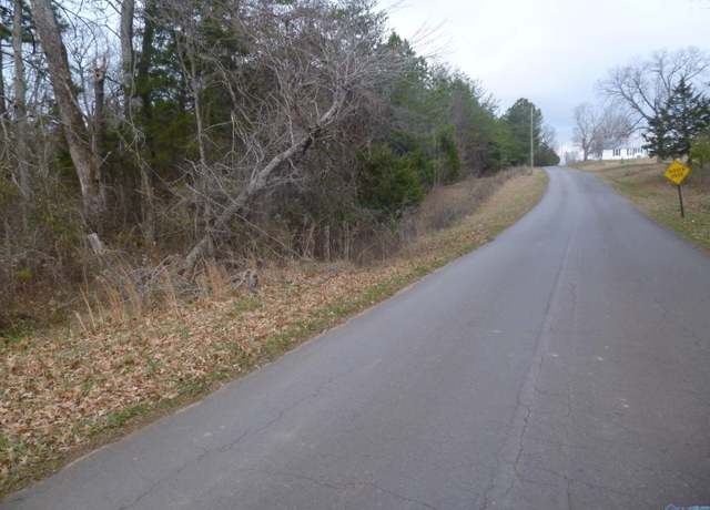 Property at 5900 Martin Ave NE, Fort Payne, AL 35967