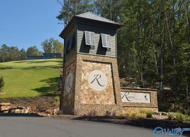 Property at 70 Fall Creek Dr, Guntersville, AL 35976