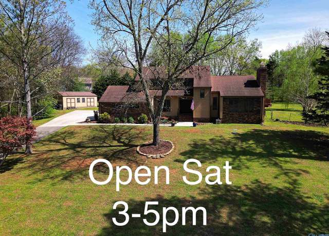 Property at 117 Rachel Dr NW, Huntsville, AL 35806, 4 beds, 3.5 baths