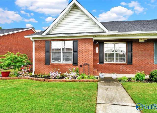 Property at 751 Pattillo St SW, Hartselle, AL 35640, 2 beds, 2 baths