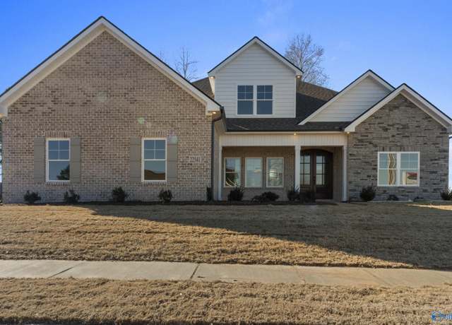 Property at 22541 Players Ln, Athens, AL 35613, 5 beds, 4.5 baths