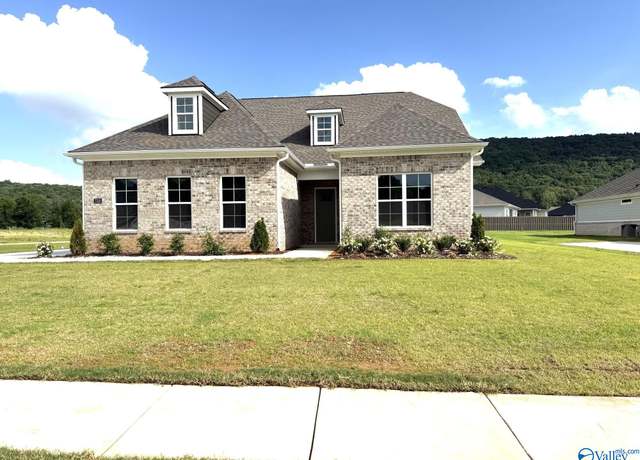 Property at 7510 Speckle Belly Blvd, Owens Cross Roads, AL 35763, 5 beds, 3.5 baths