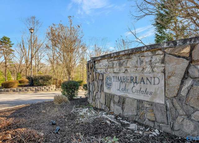 Property at 1669 Lake Cove Dr SW, Decatur, AL 35603