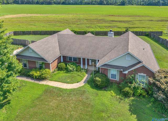 Property at 198 Mill Keys Rd, Hazel Green, AL 35750, 4 beds, 3 baths