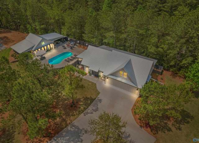 Property at 30 Randles Rd, Grant, AL 35747, 3 beds, 3 baths