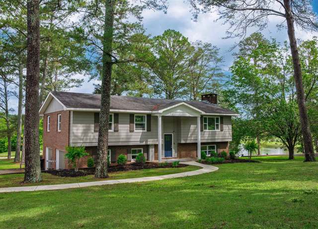 Property at 5304 Big Wills Dr NW, Fort Payne, AL 35967, 3 beds, 2.5 baths