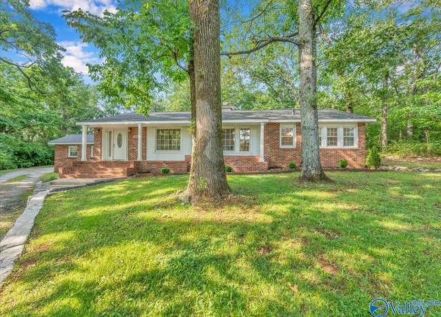 Property at 1901 Governors Dr SE, Huntsville, AL 35801, 4 beds, 3 baths