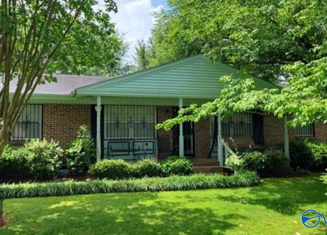 Property at 409 S Edgemont Cir, Huntsville, AL 35811, 3 beds, 2 baths