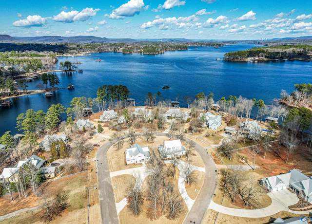 Property at 140 Lake Pointe Cir, Scottsboro, AL 35769, 3 beds, 3 baths
