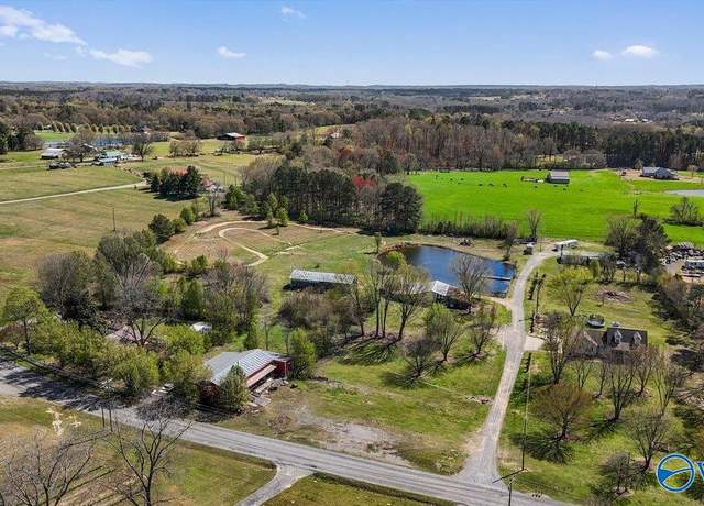 Property at 744 Double Bridges Rd, Boaz, AL 35957