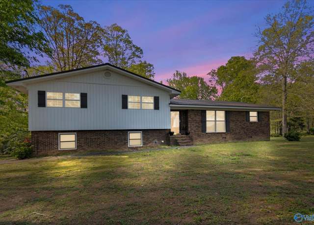 Property at 13775 Alabama Highway 69 N, Baileyton, AL 35019, 3 beds, 2 baths