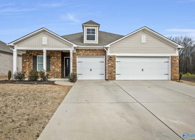 Property at 4311 Textile Ln SW, Huntsville, AL 35805, 4 beds, 3 baths
