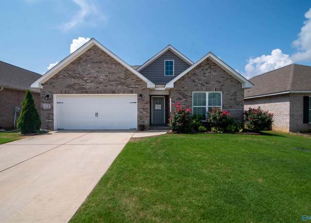 Property at 628 Magnolia Place Ln SW, Hartselle, AL 35640, 3 beds, 2 baths