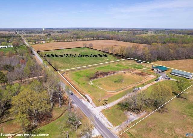 Property at 7075 Old Railroad Bed Rd, Toney, AL 35773, 2 beds, 2.5 baths
