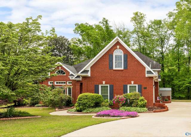 Property at 303 Knox Creek Trl NW, Madison, AL 35757, 4 beds, 2.5 baths