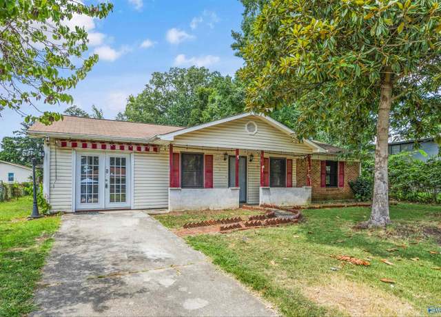 Property at 4403 SW Gazette Dr, Huntsville, AL 35805, 3 beds, 1 bath