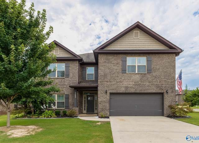 Property at 7600 Buncombe Pl, Madison, AL 35757, 3 beds, 2.5 baths