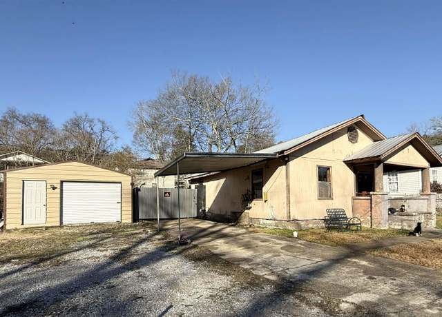 Property at 830 N 35th St, Gadsden, AL 35904, 2 beds, 1 bath
