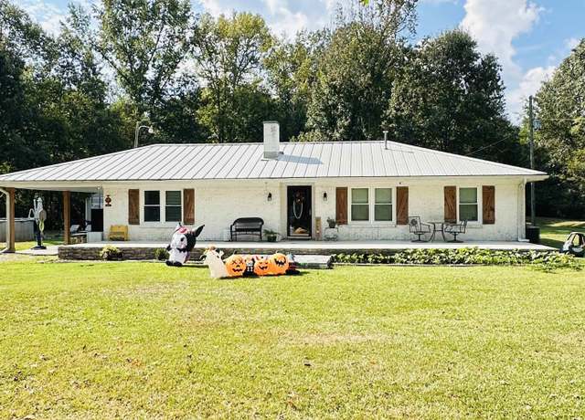 Property at 988 County Road 343, Russellville, AL 35654, 3 beds, 2 baths