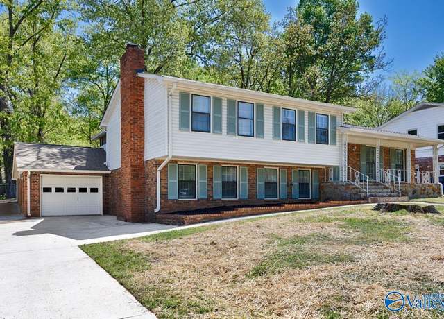 Property at 325 Pawnee Trl SE, Huntsville, AL 35803, 4 beds, 2.5 baths