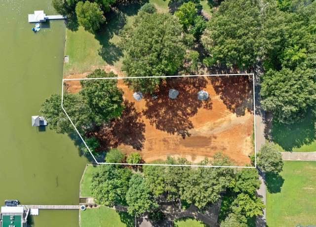 Property at 17714 Lakeside Estates Rd, Athens, AL 35614