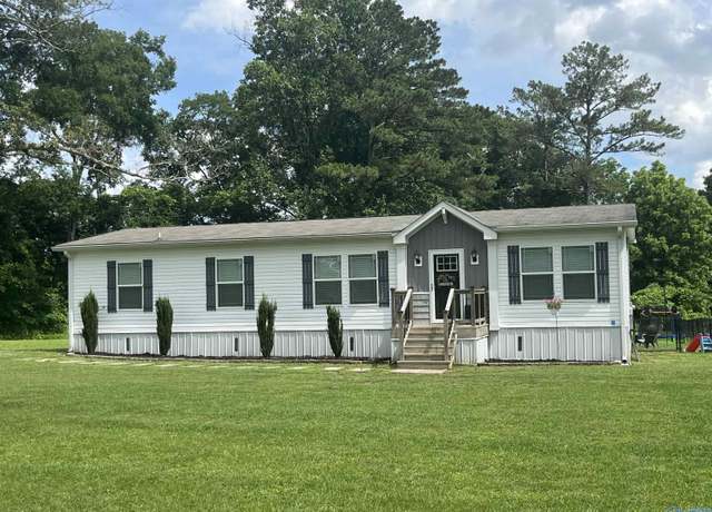 Property at 5025 US Highway 411, Gadsden, AL 35901, 3 beds, 2 baths
