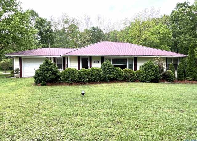 Property at 2495 County Road 26, Boaz, AL 35957, 2 beds, 1 bath