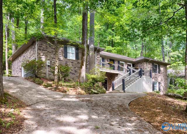 Property at 126 SE Catherine Dr, Owens Cross Roads, AL 35763, 3 beds, 3 baths